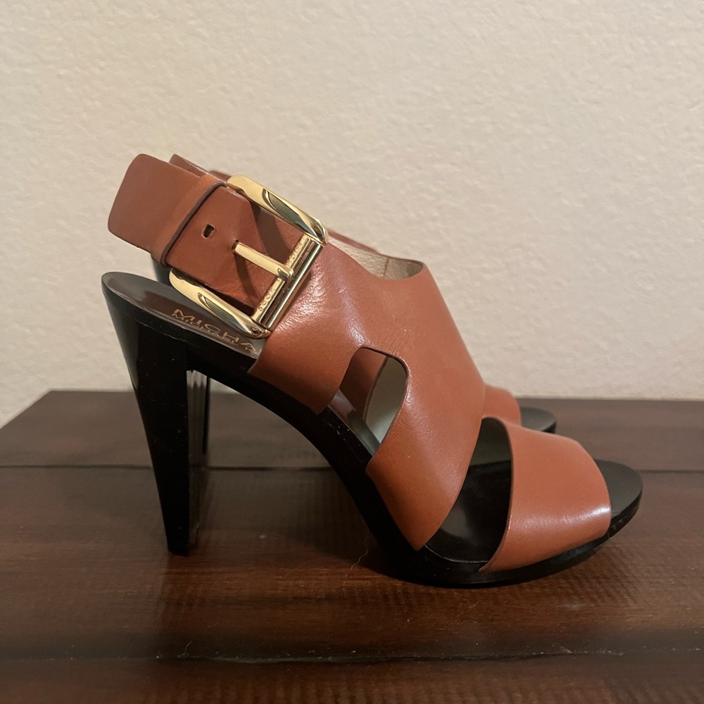 Michael Kors Brand New Cognac Brown Gold Black Heels 7
